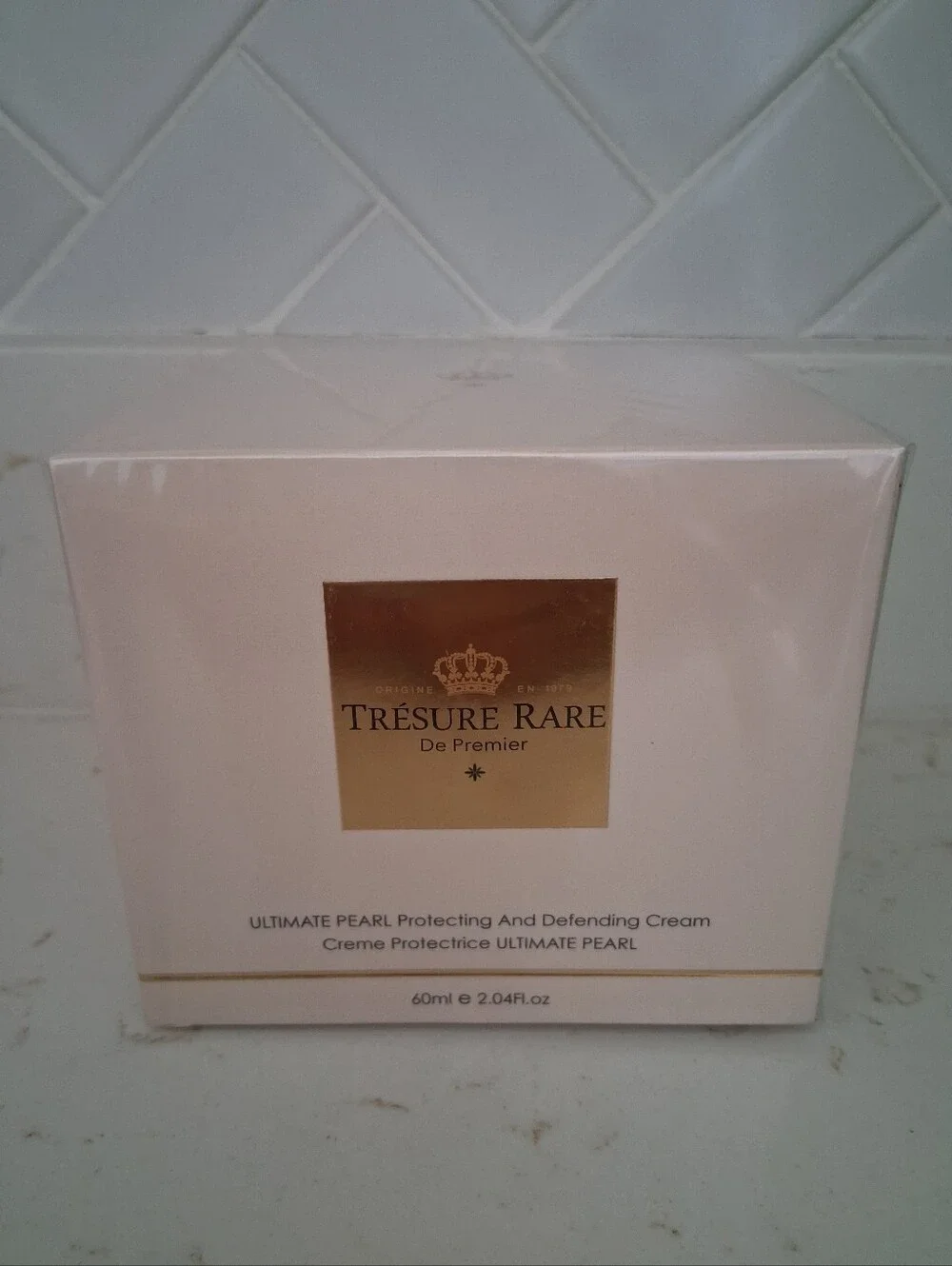 TRESURE RARE Ultimate Pearl Protecting & Defending Cream